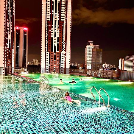 Chambers Couple Studio Klcc Куала Лумпур Екстериор снимка