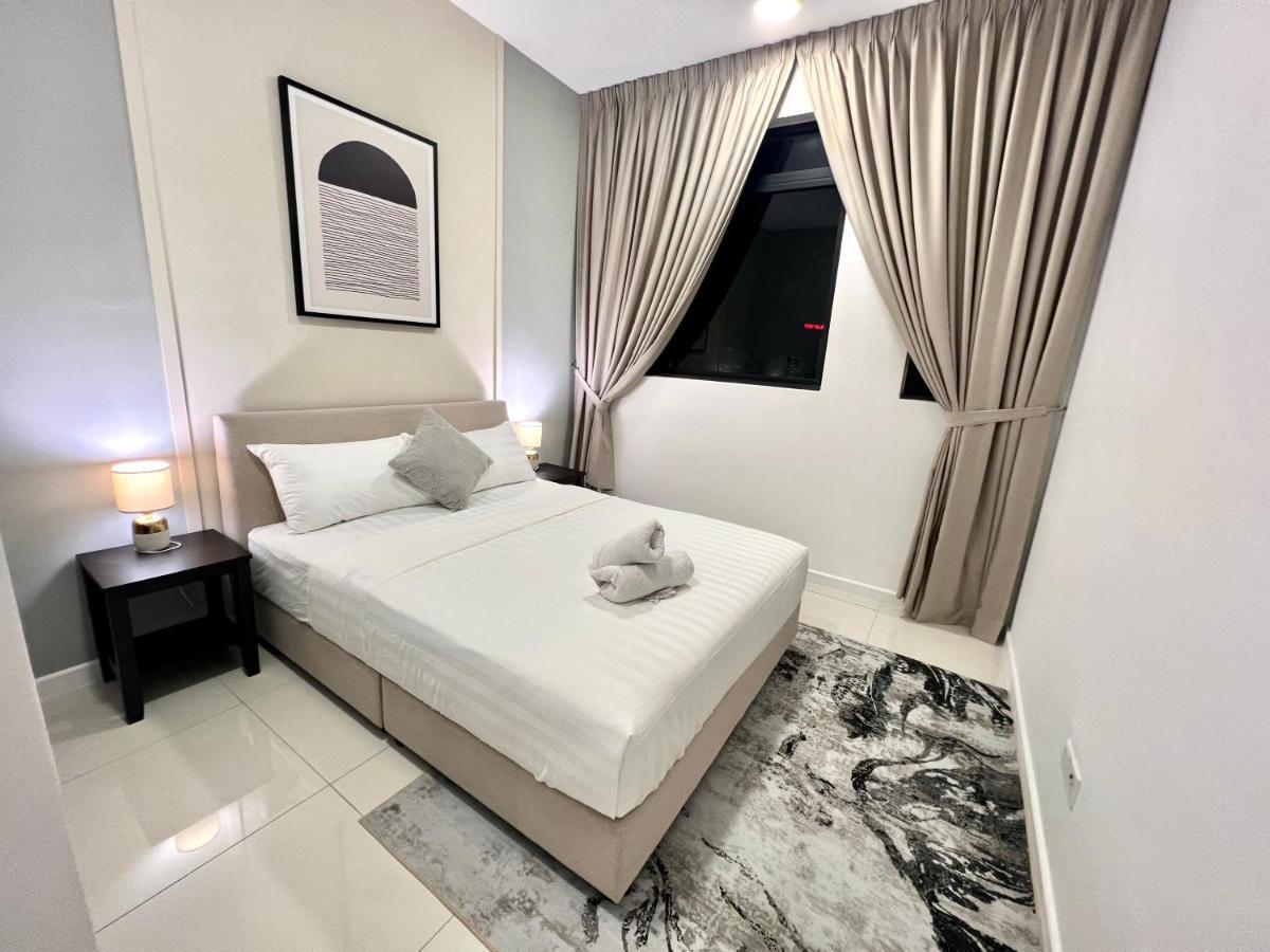 Chambers Couple Studio Klcc Куала Лумпур Екстериор снимка