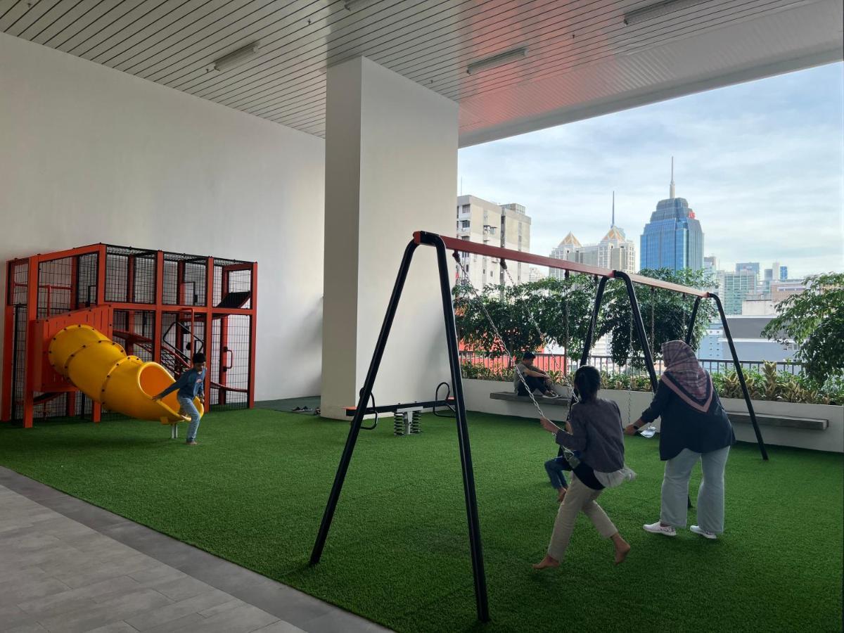 Chambers Couple Studio Klcc Куала Лумпур Екстериор снимка